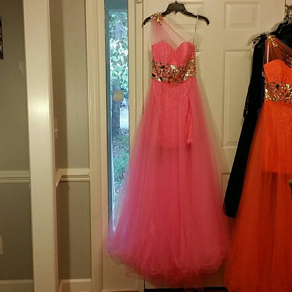 New mac duggal neon pink mini/ballgown
